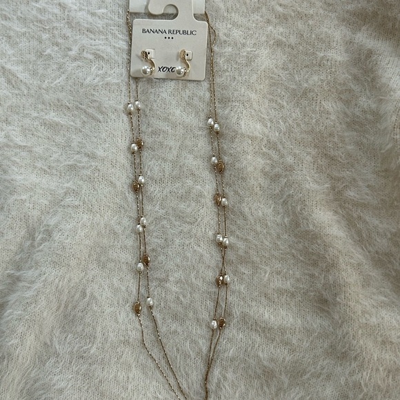 Banana Republic Gold and Cream Necklace Set and Earrings - Picture 1 of 3
